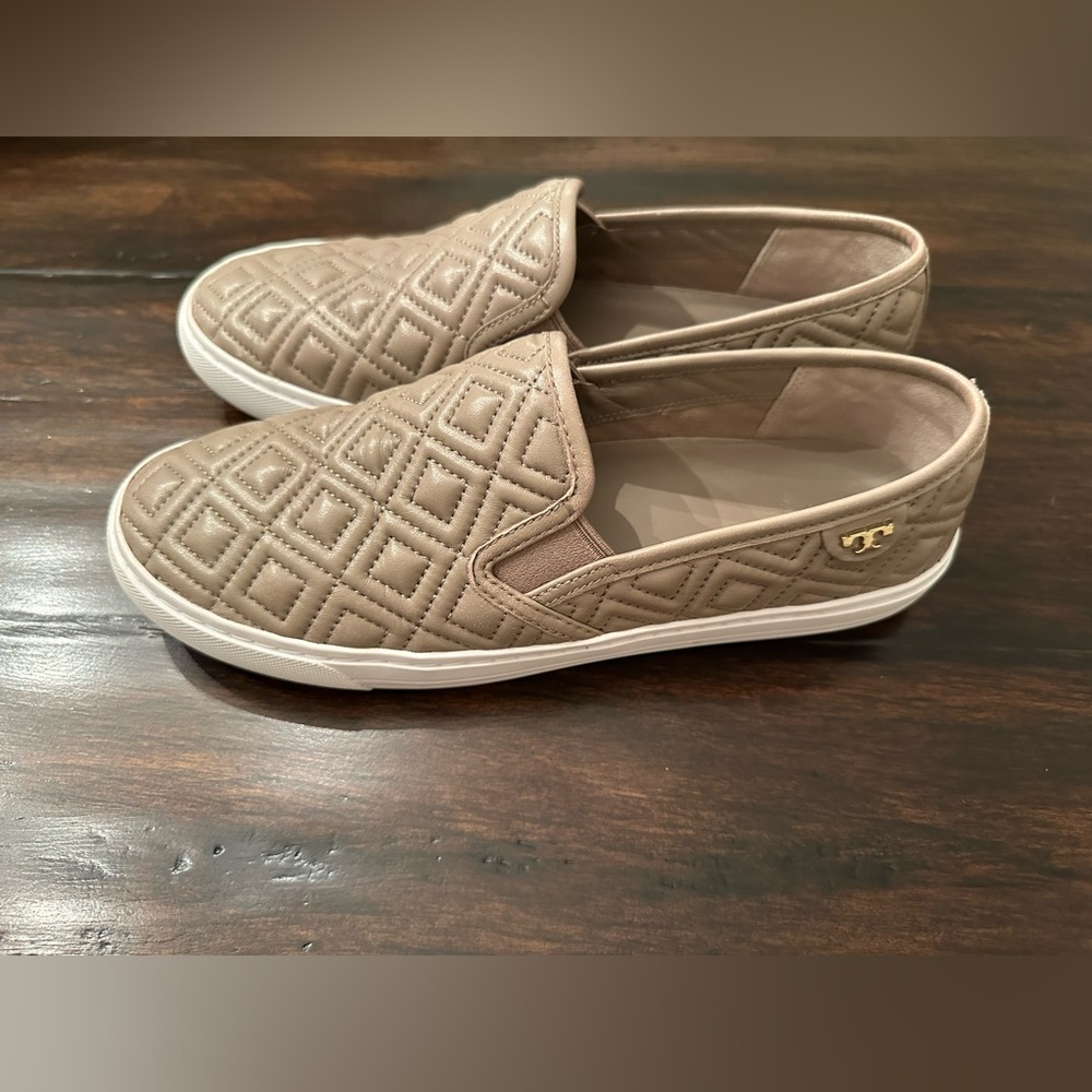 Tory Burch shoes - Picture 3 of 9
